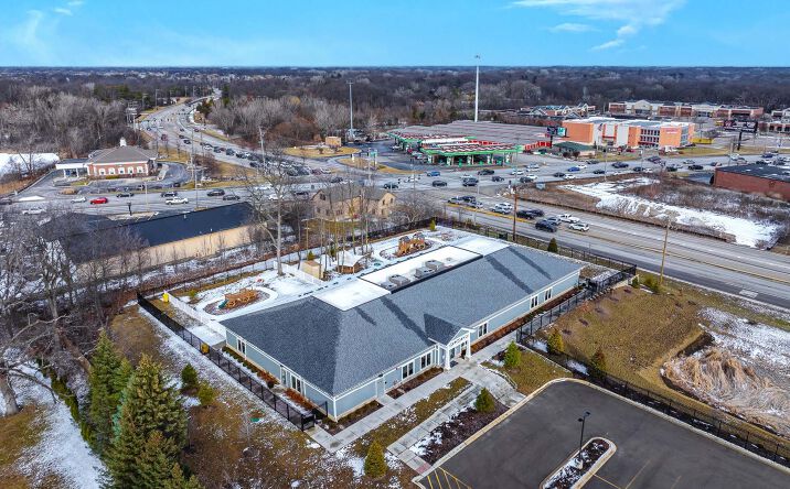 Pictures of Retail property located at 20786 N Quentin Rd, Kildeer, IL 60010 for sales - image #1