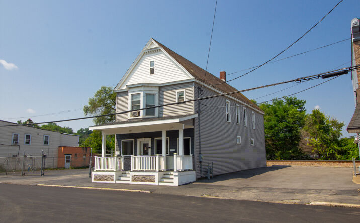 Pictures of Industrial, Mixed Use, Multifamily, Office property located at 1317 Lower Broadway, Schenectady, NY 12306 for sales - image #1