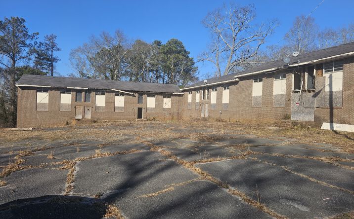 Pictures of Multifamily property located at 300 Waddell St, Rome, GA 30161 for sales - image #1