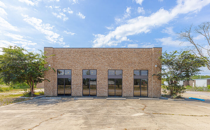 Pictures of Industrial, Mixed Use property located at 6159 MS-25, Brandon, MS 39047 for sales - image #1