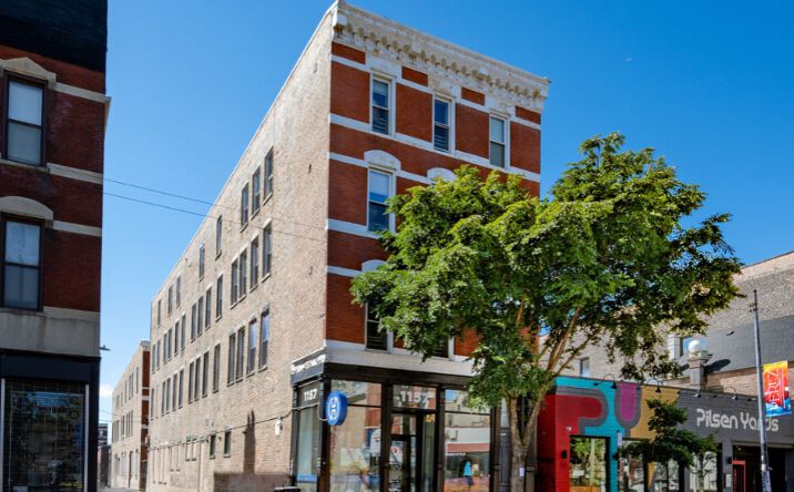 Pictures of Multifamily property located at 1157 W 18th St, Chicago, IL 60608 for sales - image #1