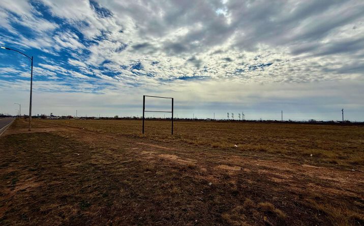 Pictures of Land property located at 2701 W Grand, Clovis, NM 88101 for sales - image #1