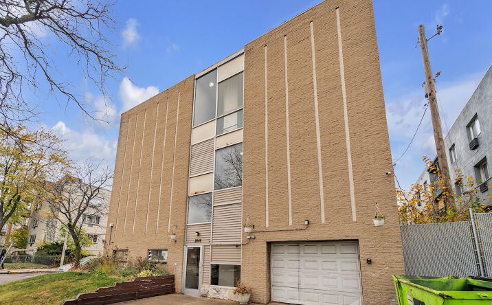 Pictures of Multifamily property located at 2848 W Wells St, Milwaukee, WI 53208 for sales - image #1