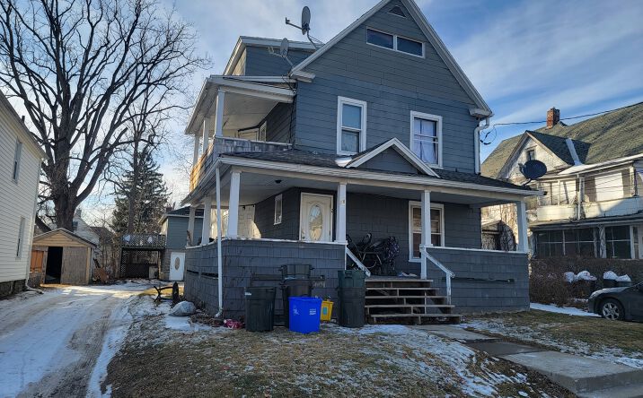 Pictures of Multifamily property located at 18 Jefferson Ave, Endicott, NY 13760 for sales - image #1