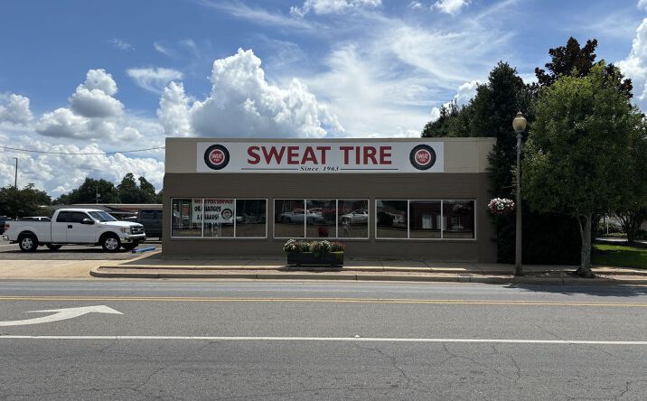 Pictures of Retail, Mixed Use, Land, Business for Sale property located at 122 E Nashville Ave, Atmore, AL 36502 for sales - image #1