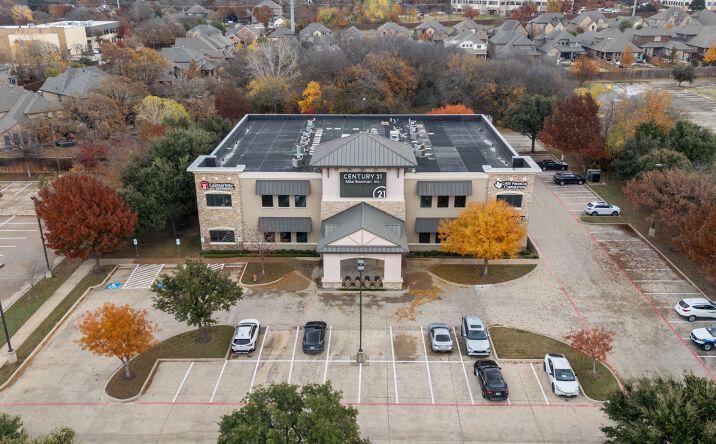 image of property at 4101 WILLIAM D TATE AVE Grapevine TX 76051-5723