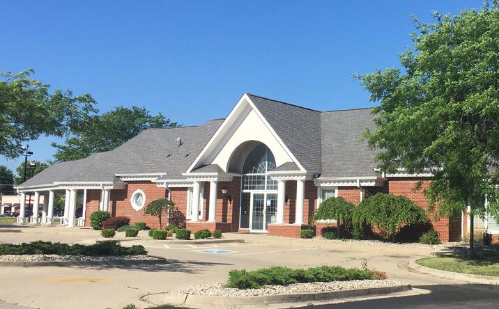 Pictures of Retail property located at 4304 S. Scatterfield Rd, Anderson, IN 46013 for comps - image #1