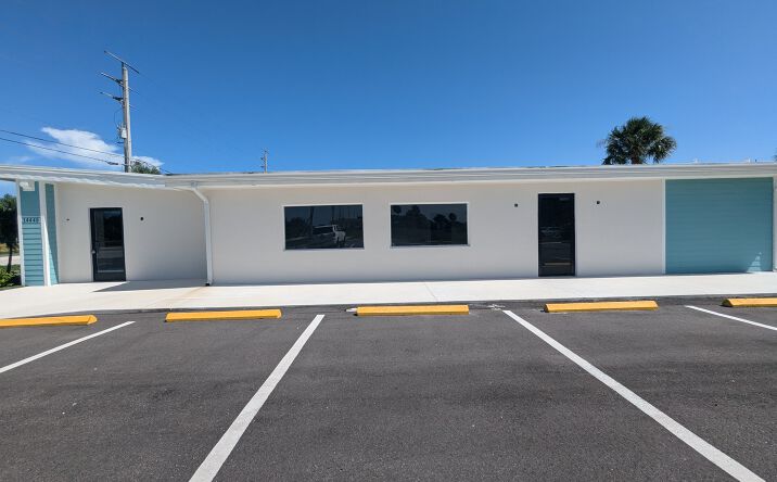 Pictures of Office, Retail, Special Purpose property located at 14445 US-1, Sebastian, FL 32958 for sales - image #1