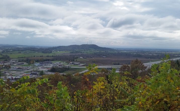 Pictures of Mixed Use, Special Purpose property located at 101 Huckleberry Knob Rd, Cave City, KY 42127 for sales - image #1