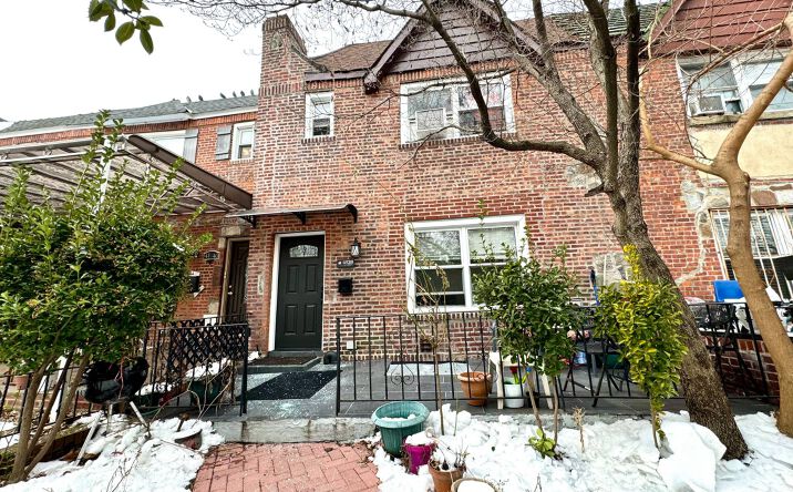 Pictures of Mixed Use property located at 48-38 61st Street, Woodside, NY 11377 for sales - image #1