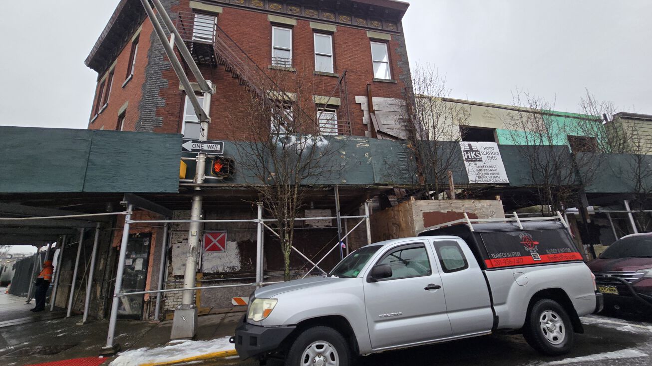 Pictures of Land property located at 733 6th St, Union City, NJ 07087 for sales - image #1