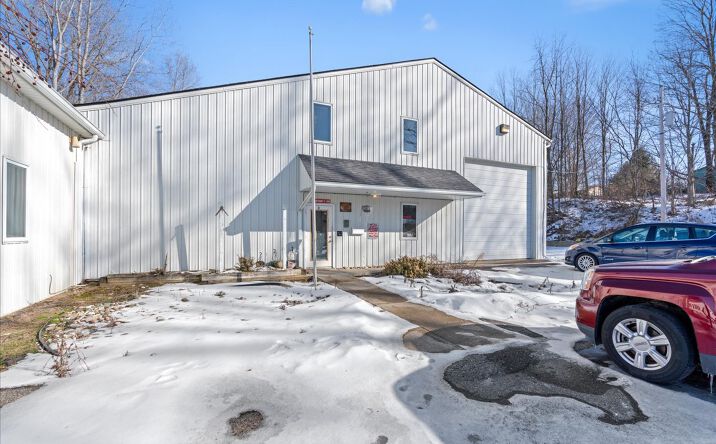 Pictures of Industrial property located at 5096 N Canal Rd, Dimondale, MI 48821 for sales - image #1