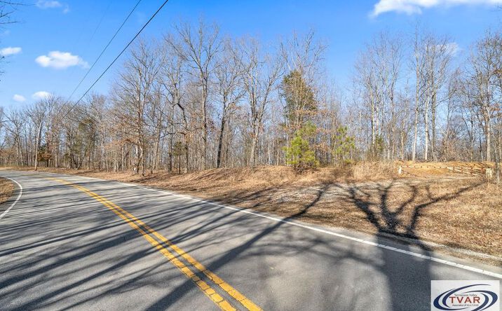 Pictures of Land property located at 8 Highway 232, Stewart, TN 37175 for sales - image #1
