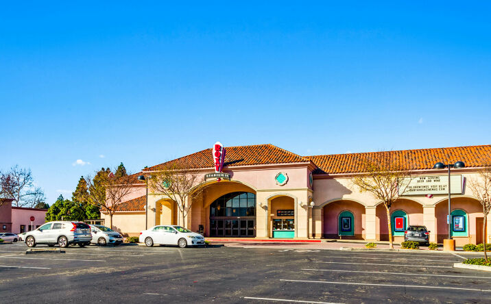 Pictures of Retail property located at 5001 Verdugo Way, Camarillo, CA 93012 for sales - image #1