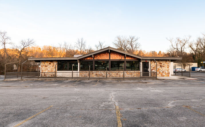 Pictures of Retail, Hospitality, Mixed Use property located at 3512 Dayton Blvd, Chattanooga, TN 37415 for sales - image #1