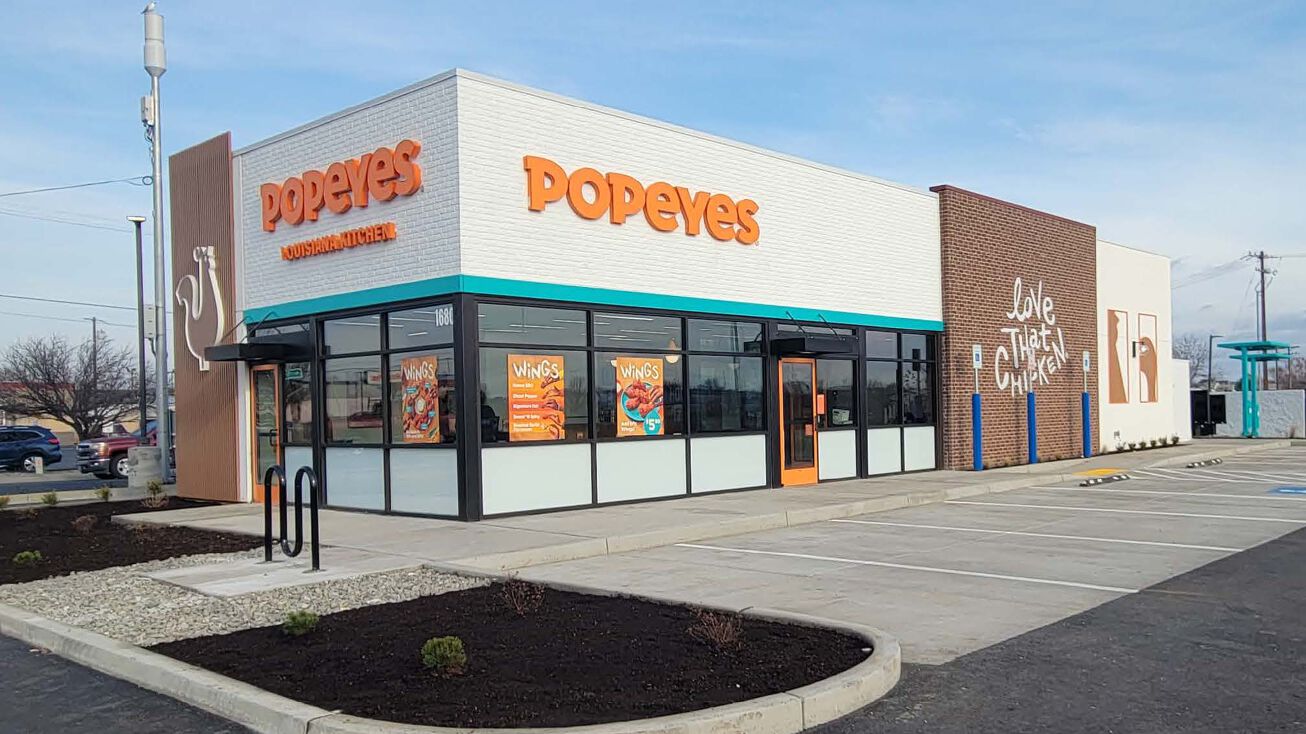 Pictures of Retail property located at 1680 N 1st St, Hermiston, OR 97838 for sales - image #1