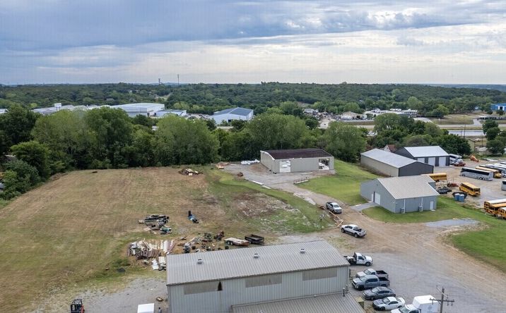 Pictures of Industrial property located at 8507 S. Regency Drive, Tulsa, OK 74131, 8511 S. Regency Drive, Tulsa, OK 74131, 8515 S. Regency Drive, Tulsa, OK 74131 for sales - image #1