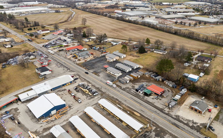 Pictures of Self Storage property located at 457 N Broadway, Portland, TN 37148 for sales - image #1