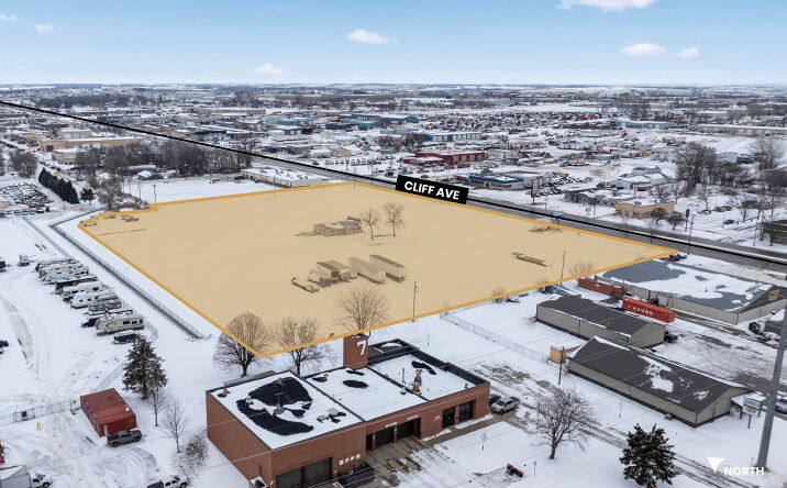 Pictures of Land property located at 3803 N Cliff Ave, Sioux Falls, SD 57104 for sales - image #1