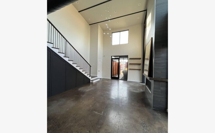 Pictures of Industrial, Mixed Use, Office, Special Purpose property located at 4770 Iberia Ave #190, Dallas, TX 75207 for sales - image #1