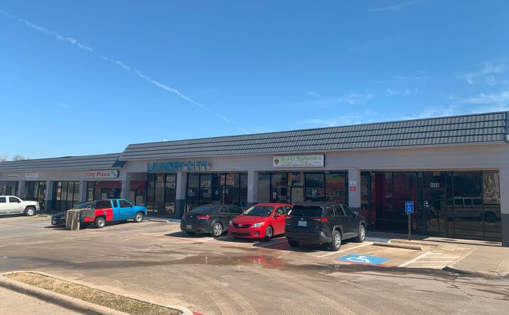 Pictures of Retail property located at 4008 - 4030 N Belt Line Rd, Irving, TX 75038 for sales - image #1