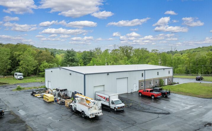 Pictures of Industrial, Office property located at 368 Killingly Rd, Pomfret, CT 06259 for sales - image #1