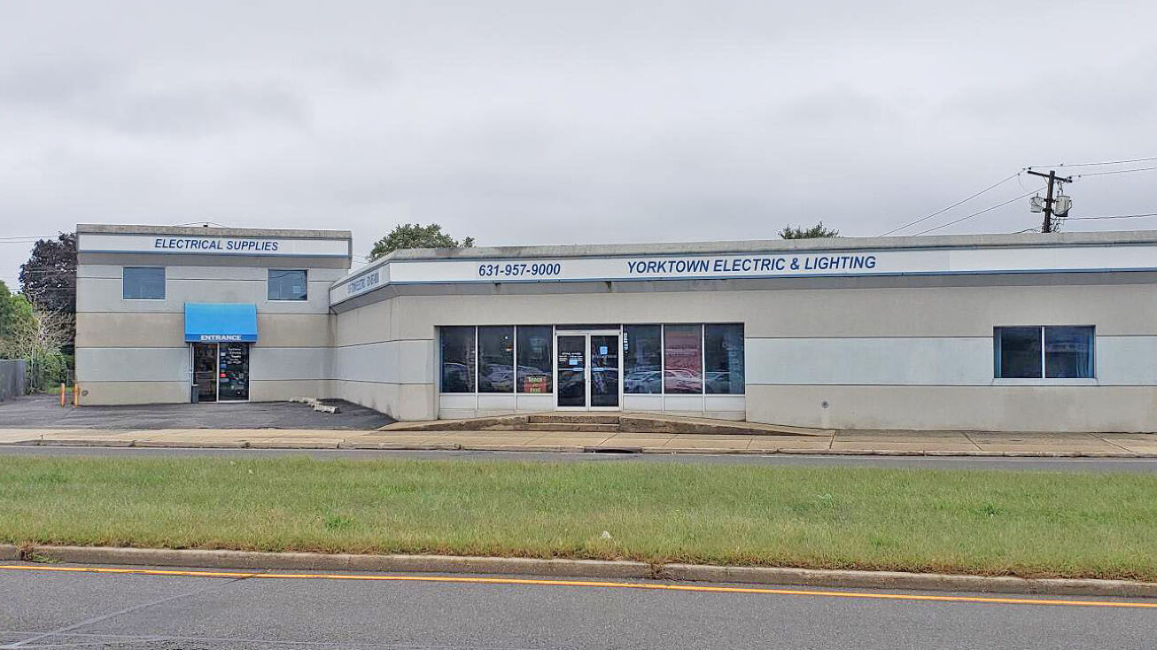 749 Route 109, West Babylon, NY 11704