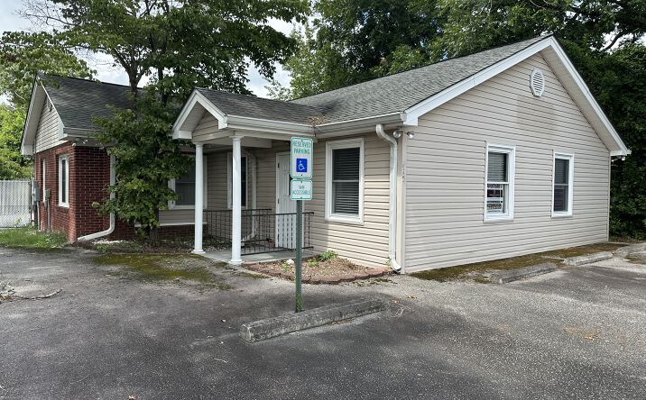 Pictures of Office property located at 215 John St, Lake City, SC 29560 for sales - image #1
