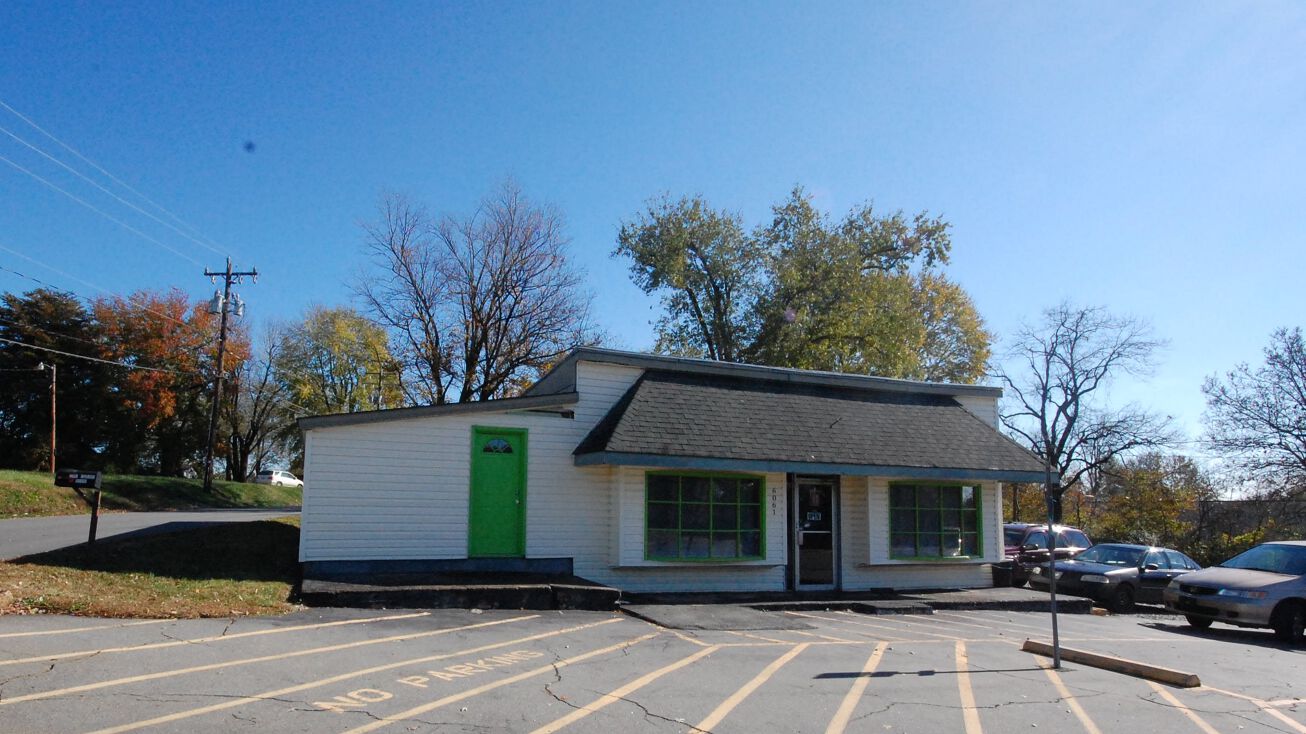 6061 University Parkway, WinstonSalem, NC 27105