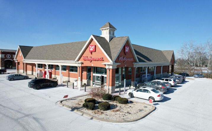 Pictures of Retail property located at 8400 171st St, Tinley Park, IL 60487 for sales - image #1