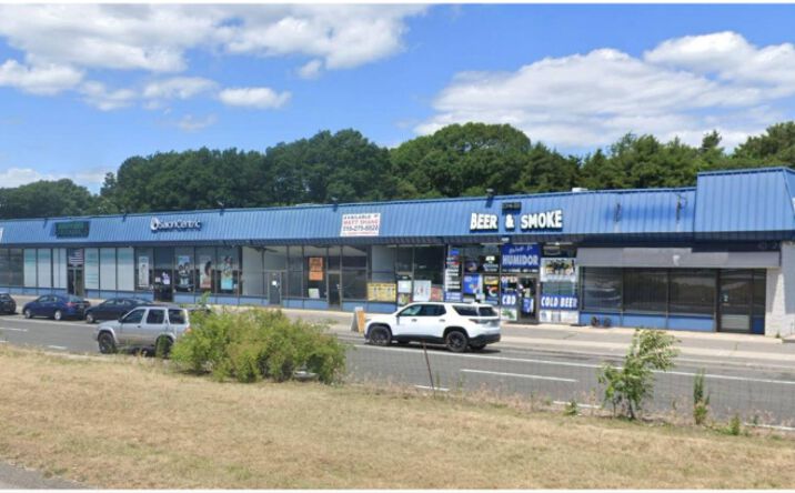 Pictures of Retail property located at 4481 Sunrise Hwy, Bohemia, NY 11716 for sales - image #1