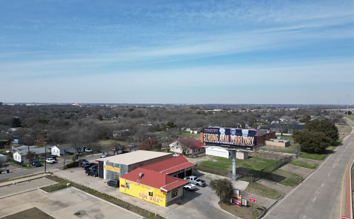 Pictures of Mixed Use, Retail property located at 9415 S R L Thornton Fwy, Dallas, TX 75232 for sales - image #1