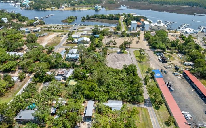 Pictures of Land property located at Lot 18 E Main St, Steinhatchee, FL 32359 for sales - image #1