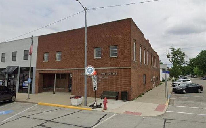 Pictures of Mixed Use, Retail, Special Purpose property located at 102 W Main St, Mentone, IN 46539 for sales - image #1