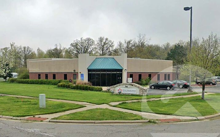 Pictures of Office property located at 741 Commerce Dr, Perrysburg, OH 43551 for sales - image #1
