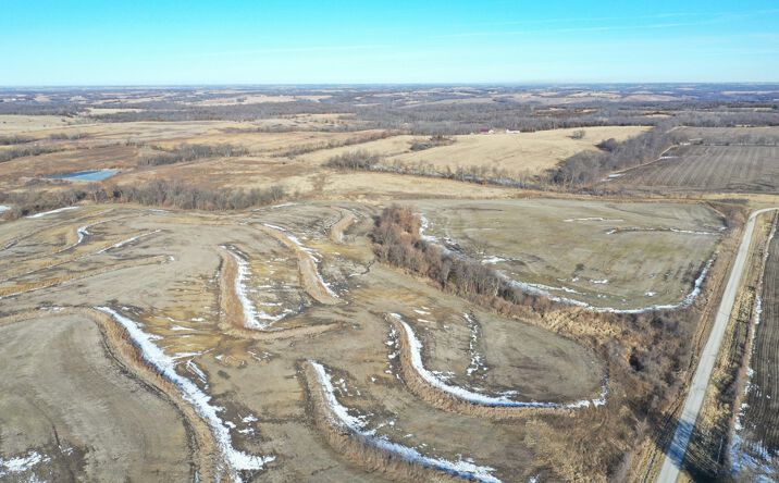 Pictures of Land property located at 300th Street & Gillespie Road (631 Acres ), Albany, MO 64402 for sales - image #1