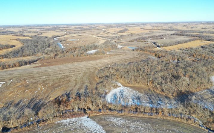 Pictures of Land property located at W 110th Avenue & 335th St, Albany, MO 64402 for sales - image #1