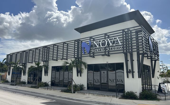 Pictures of Retail property located at 710 E 49th St, Hialeah, FL 33013 for sales - image #1