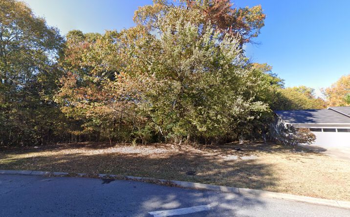 Pictures of Land property located at 110 Hunters Woods Dr, Simpsonville, SC 29680 for sales - image #1