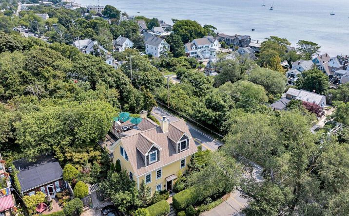 Pictures of Hospitality, Business for Sale property located at 184 Bradford St, Provincetown, MA 02657 for sales - image #1