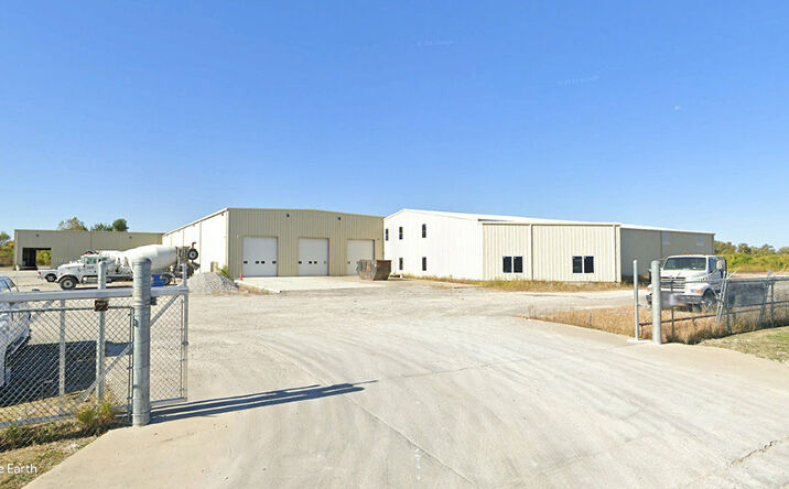 Pictures of Industrial property located at 4926 Church Rd, East St. Louis, IL 62207 for sales - image #1