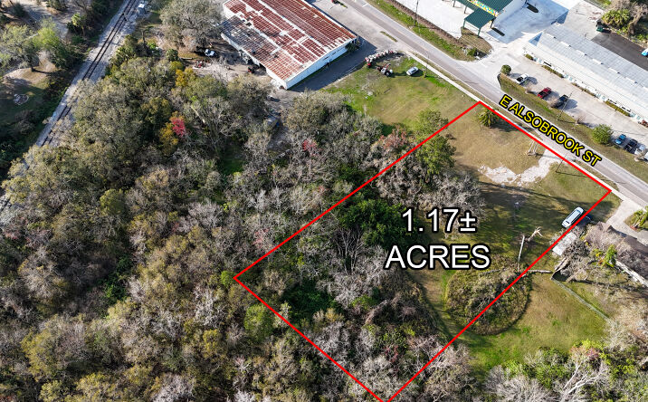 Pictures of Land property located at 713 E Alsobrook St, Plant City, FL 33563 for sales - image #1