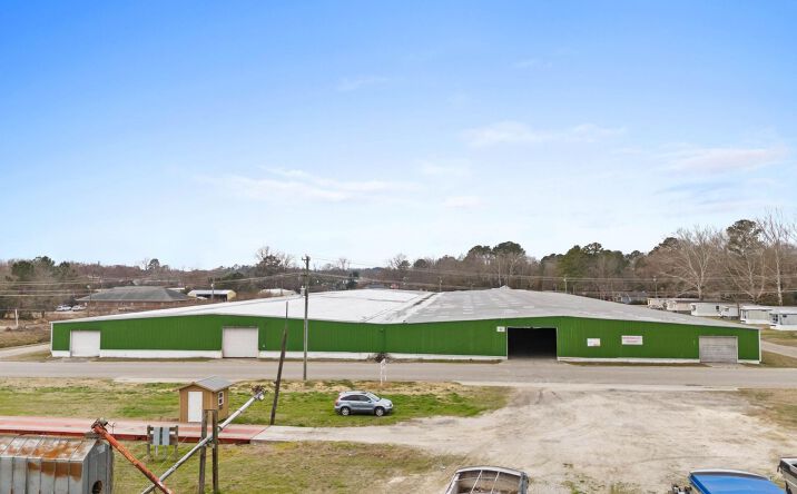 Pictures of Retail, Office, Industrial property located at 503 S Canal Street, Whiteville, NC 28472 for sales - image #1