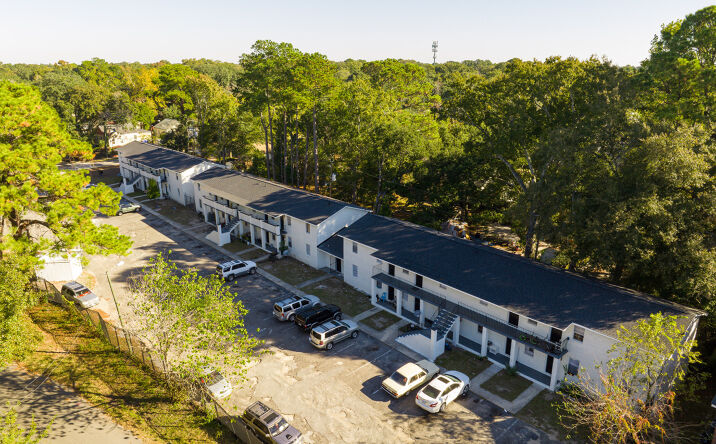 Pictures of Multifamily property located at 1815 Sumner Ave, North Charleston, SC 29406 for sales - image #1