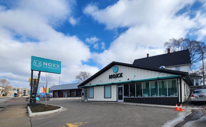 Pictures of Retail property located at 1234 Plainfield Ave NE, Grand Rapids, MI 49505 for sales - image #1