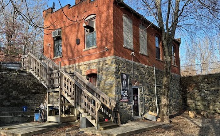 Pictures of Office, Retail property located at 685 N Main St, Norwich, CT 06360 for sales - image #1