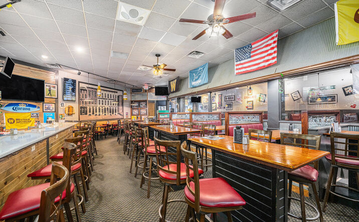 Pictures of Retail property located at 3013 Oakland Dr, Kalamazoo, MI 49008 for sales - image #1