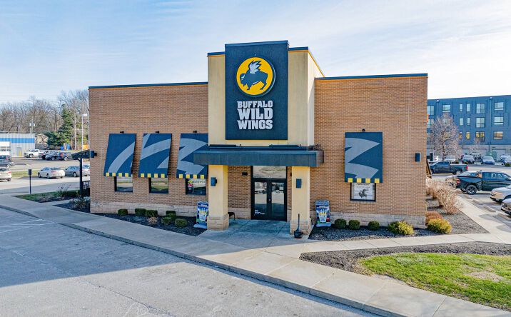 Pictures of Retail property located at 2747 E 62nd St, Indianapolis, IN 46220 for sales - image #1