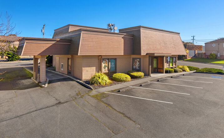 Pictures of Mixed Use, Office, Retail property located at 321 E Wabash Ave, Eureka, CA 95501 for comps - image #1