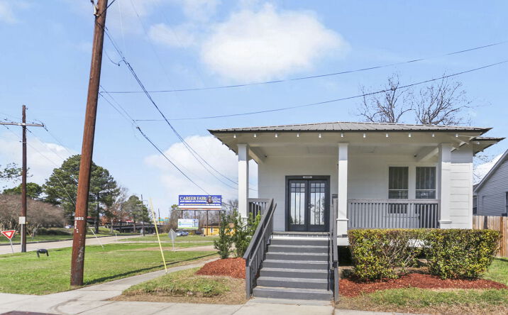 Pictures of Office property located at 1101 Government St, Baton Rouge, LA 70802 for sales - image #1